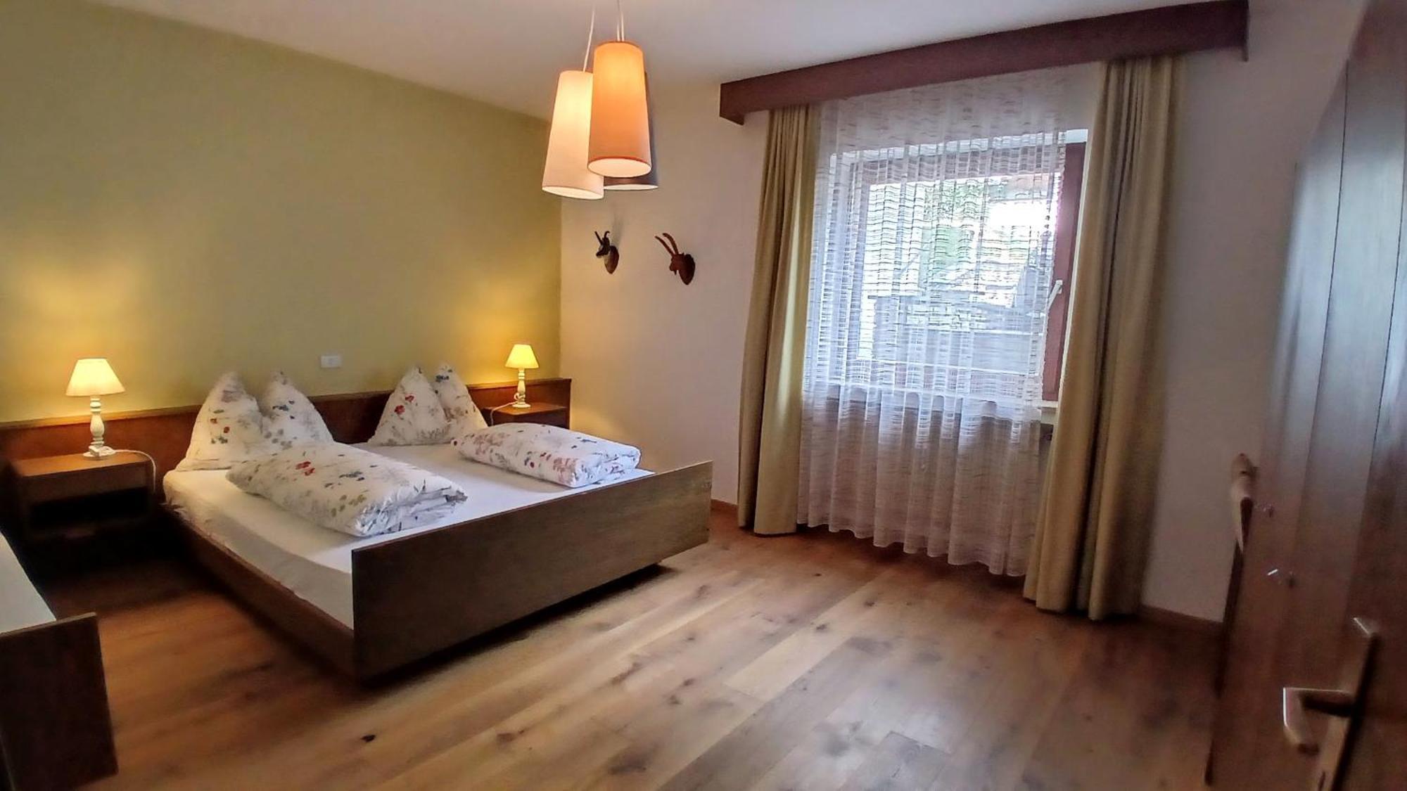 Apartment Lazzeri 도비아코 외부 사진
